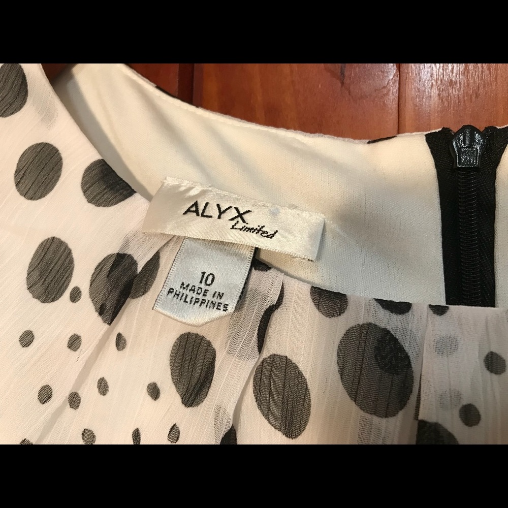 Alyx limited dress - Picture 2 of 4